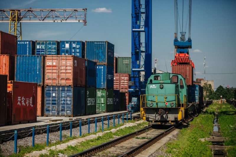 Железнодорожные перевозки грузов по России